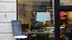 wenzel vieni da me klebefolie 7 Schaufensteraufkleber Café